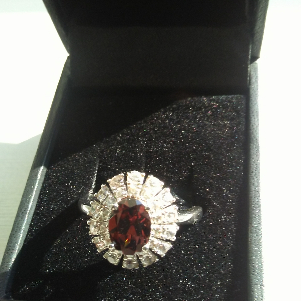 2.5 karat Red Zircon Ring